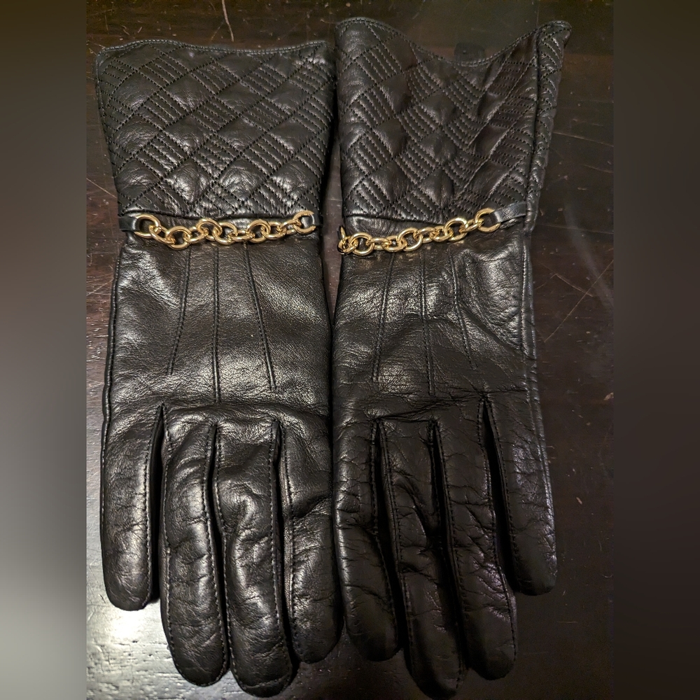 Ladies never worn Cole Haan leather gloves Small